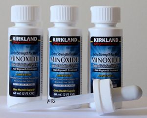 Solutie Minoxidil 5 Kirkland Cresterea Parului – Tratament 3 Luni